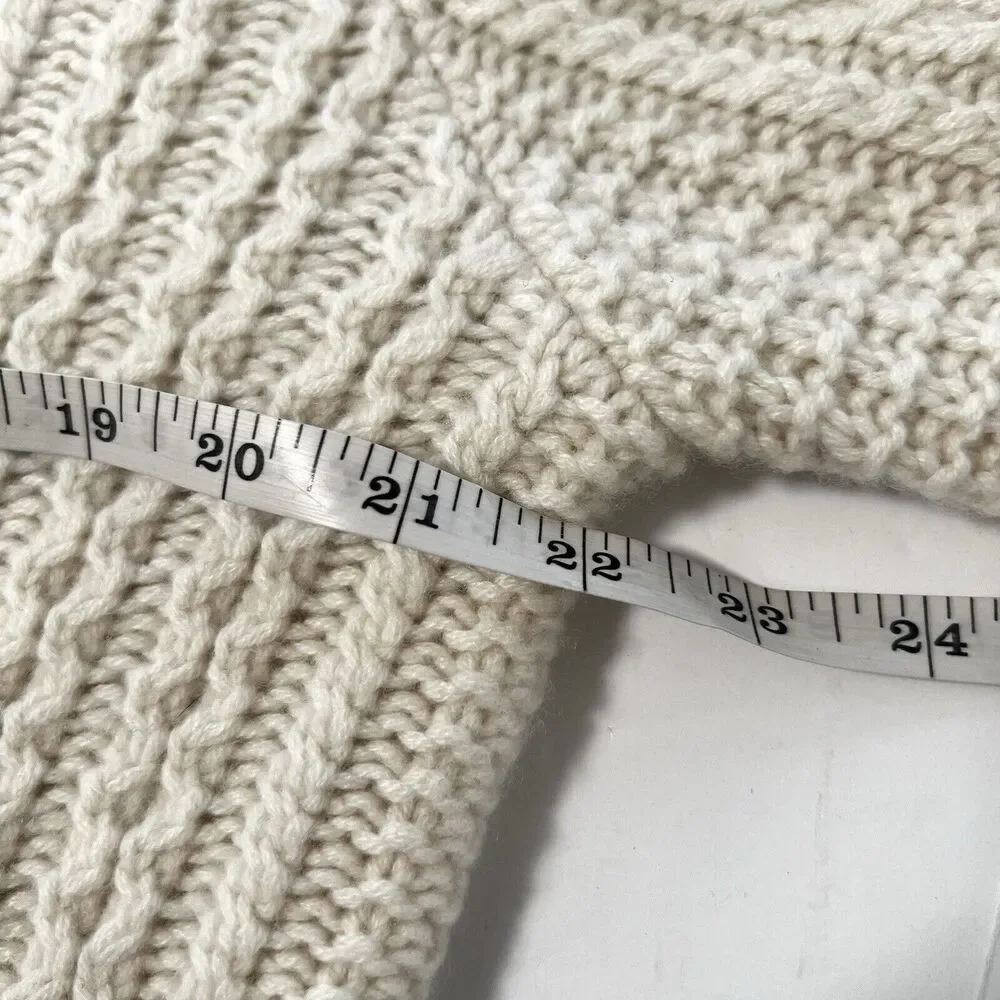 Club Monaco Sz M Itlalian Cashmere Chunky Cable Knit Cardigan Button Sweater - Picture 5 of 8